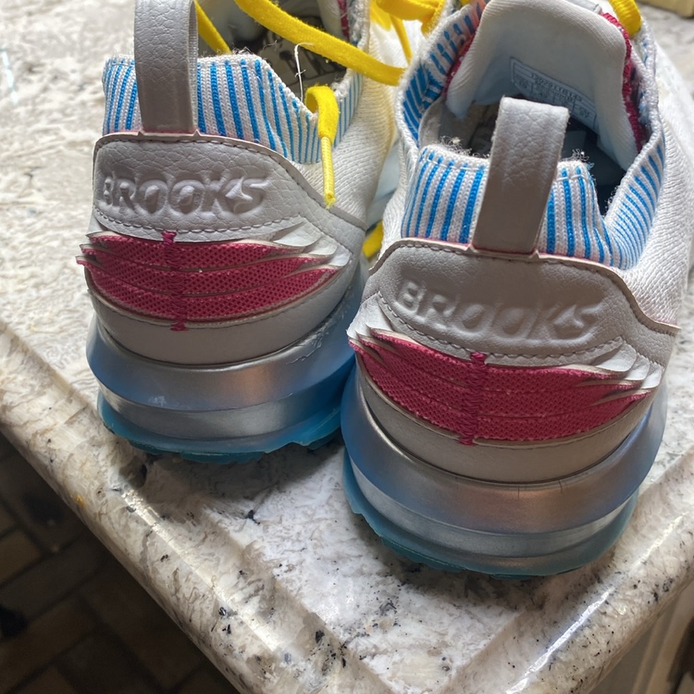 Brooks women sneakers - Picture 6 of 17